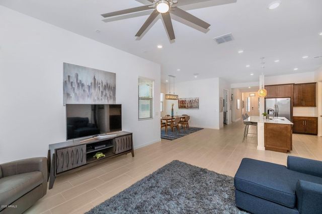 16979 W ALAMEDA Road, Surprise, AZ 85387