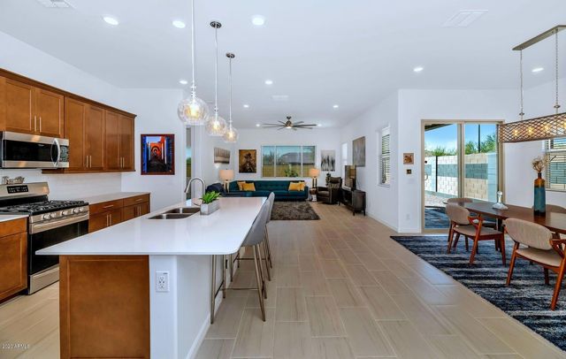 16979 W ALAMEDA Road, Surprise, AZ 85387