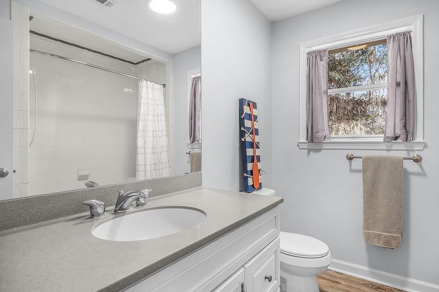 1090 Goldfinch Loop NE, Townsend, GA 31331