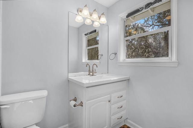 1090 Goldfinch Loop NE, Townsend, GA 31331