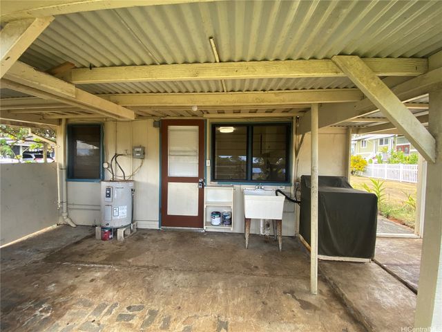 45-735 Kamehameha Highway A, Kaneohe, HI 96744
