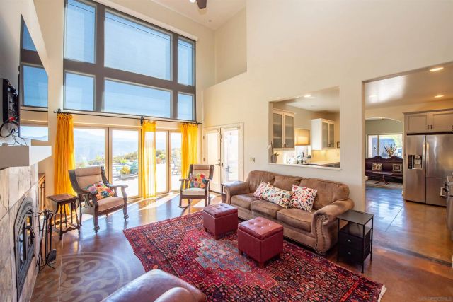 14909 Four Corners, Ramona, CA 92065