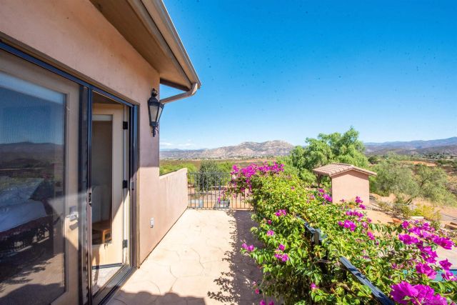 14909 Four Corners, Ramona, CA 92065