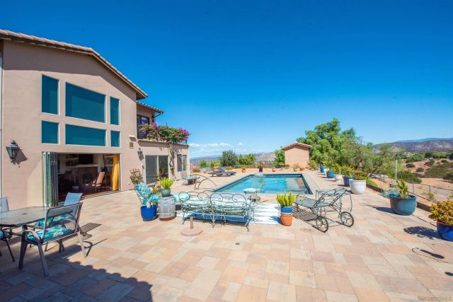 14909 Four Corners, Ramona, CA 92065