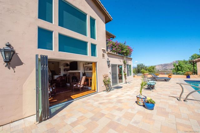 14909 Four Corners, Ramona, CA 92065