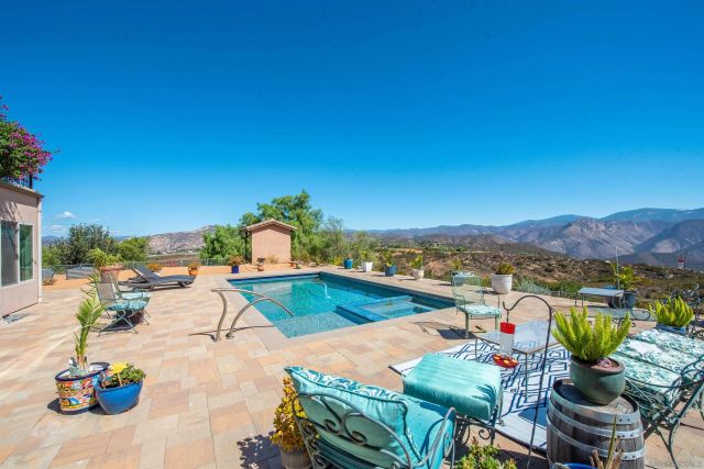 14909 Four Corners, Ramona, CA 92065