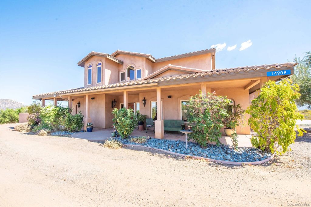 14909 Four Corners, Ramona, CA 92065