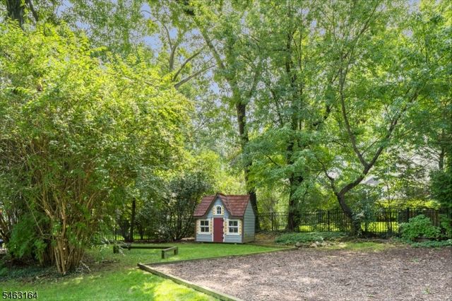3 Plymouth Rd, Chatham Twp., NJ 07928