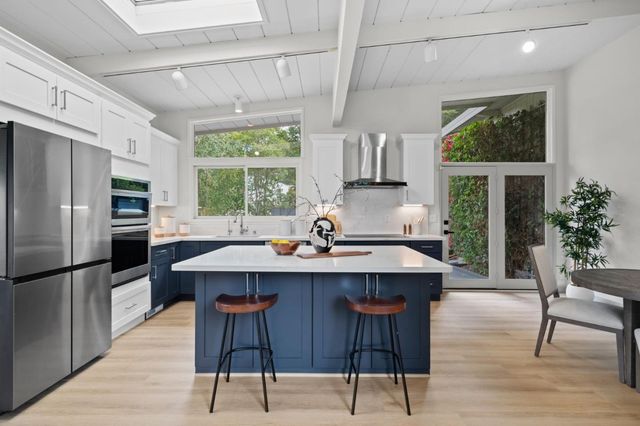 2987 Alexis Drive, Palo Alto, CA 94304