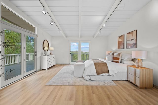 2987 Alexis Drive, Palo Alto, CA 94304