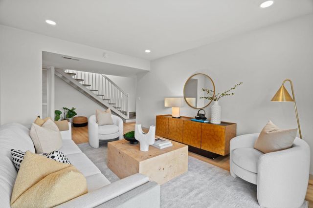 2987 Alexis Drive, Palo Alto, CA 94304