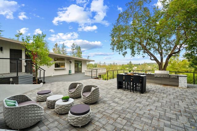 2987 Alexis Drive, Palo Alto, CA 94304