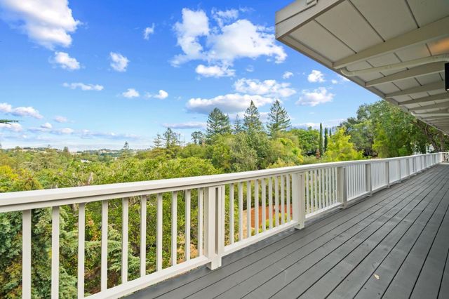 2987 Alexis Drive, Palo Alto, CA 94304