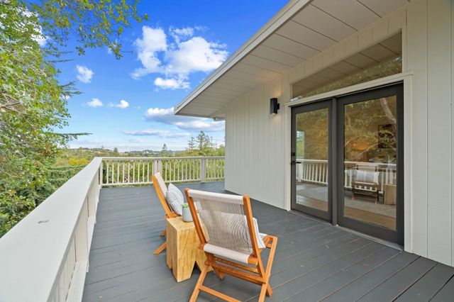 2987 Alexis Drive, Palo Alto, CA 94304