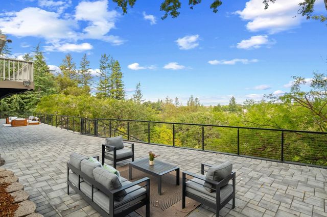 2987 Alexis Drive, Palo Alto, CA 94304