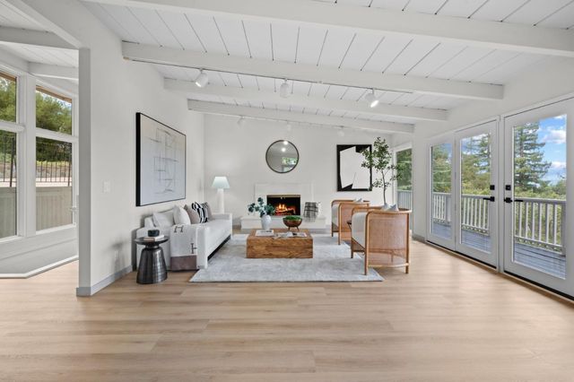 2987 Alexis Drive, Palo Alto, CA 94304