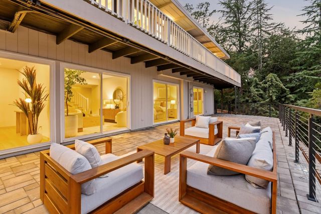 2987 Alexis Drive, Palo Alto, CA 94304