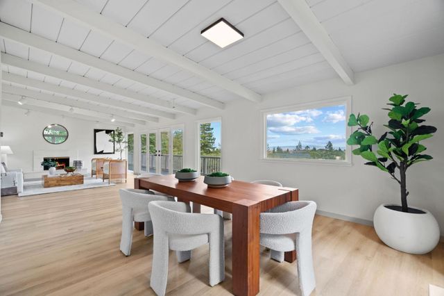 2987 Alexis Drive, Palo Alto, CA 94304