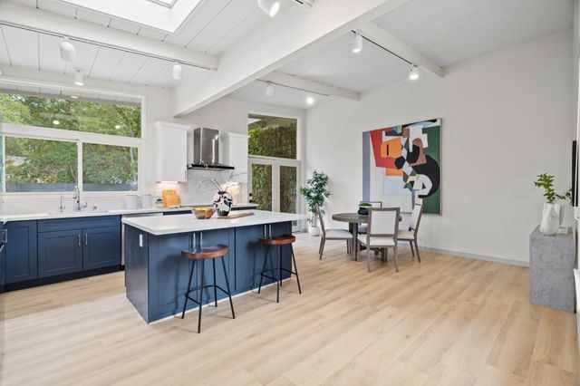 2987 Alexis Drive, Palo Alto, CA 94304