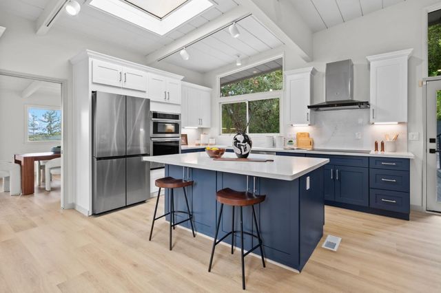 2987 Alexis Drive, Palo Alto, CA 94304