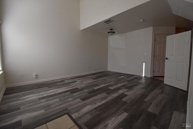 112 Treadway Ct, Cloverdale, CA 95425