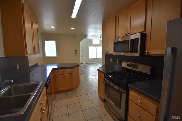 112 Treadway Ct, Cloverdale, CA 95425