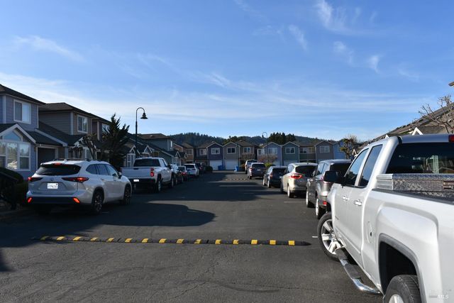 112 Treadway Ct, Cloverdale, CA 95425