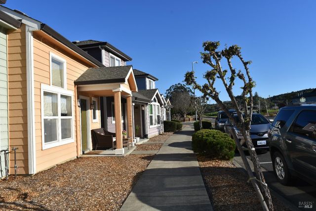 112 Treadway Ct, Cloverdale, CA 95425