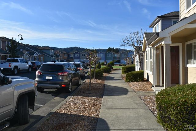 112 Treadway Ct, Cloverdale, CA 95425