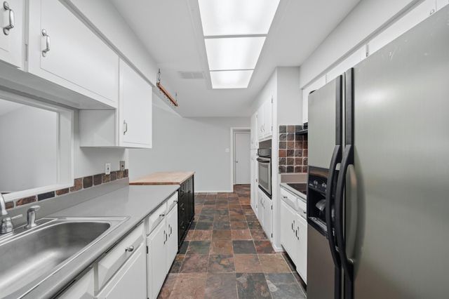 6006 Vicki John Drive, Houston, TX 77096