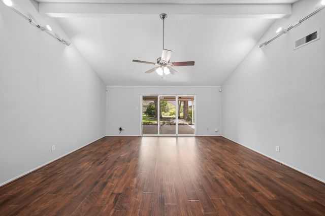 6006 Vicki John Drive, Houston, TX 77096