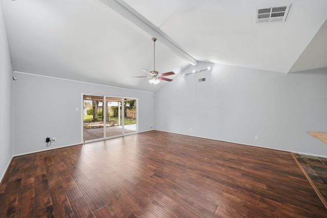 6006 Vicki John Drive, Houston, TX 77096