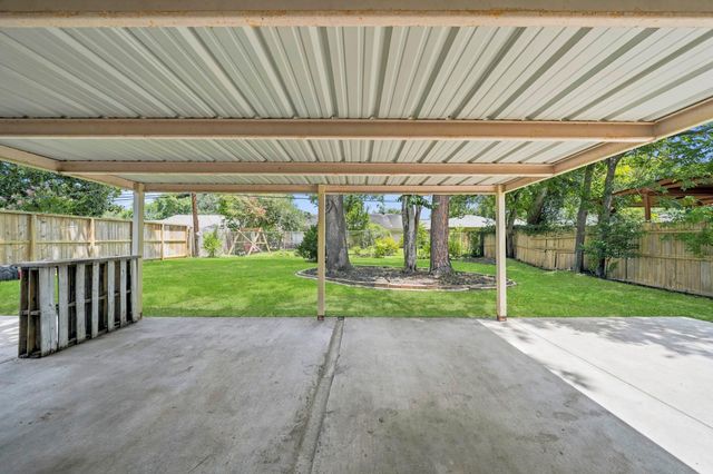 6006 Vicki John Drive, Houston, TX 77096