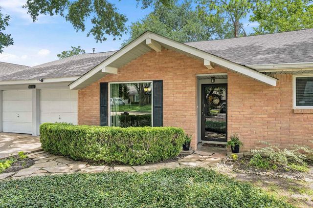 6006 Vicki John Drive, Houston, TX 77096