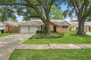 6006 Vicki John Drive, Houston, TX 77096