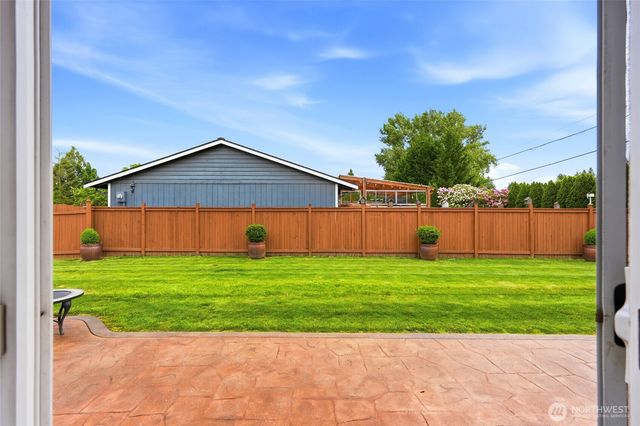 6627 95th Street NE, Marysville, WA 98270