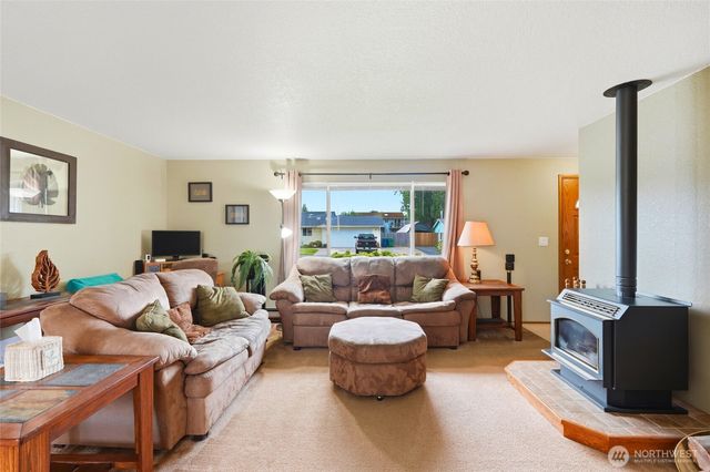6627 95th Street NE, Marysville, WA 98270