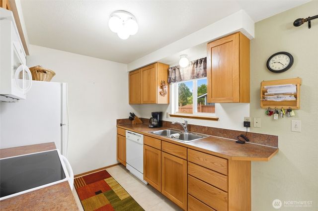 6627 95th Street NE, Marysville, WA 98270