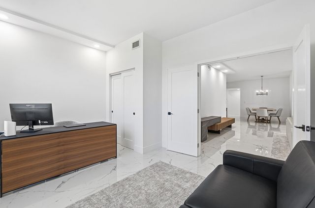 5082 Lake Catalina Drive A, Boca Raton, FL 33496