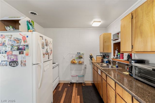 4207 Fulton Place, Las Vegas, NV 89107