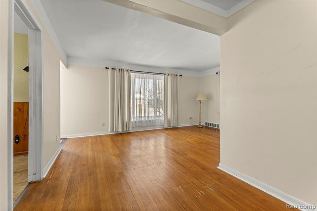 13145 Orchard Road, Southgate, MI 48195