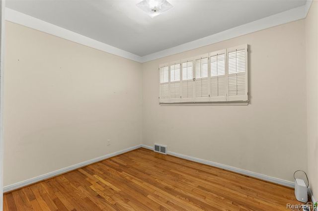 13145 Orchard Road, Southgate, MI 48195