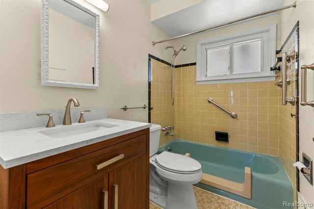 13145 Orchard Road, Southgate, MI 48195