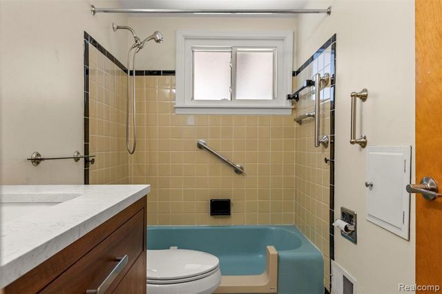 13145 Orchard Road, Southgate, MI 48195