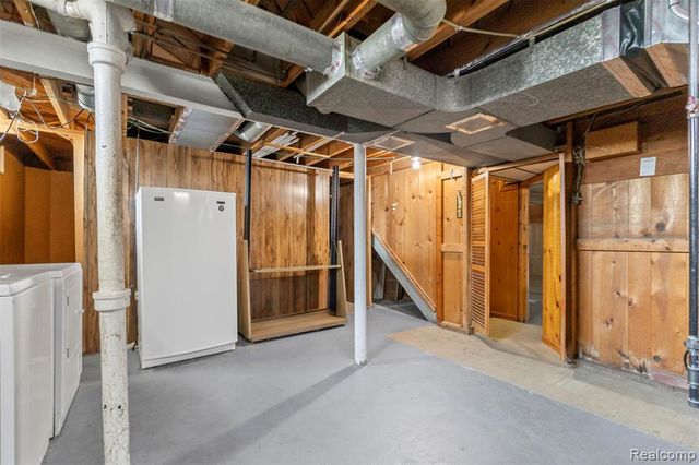 13145 Orchard Road, Southgate, MI 48195