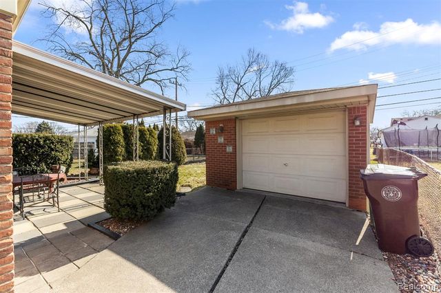 13145 Orchard Road, Southgate, MI 48195