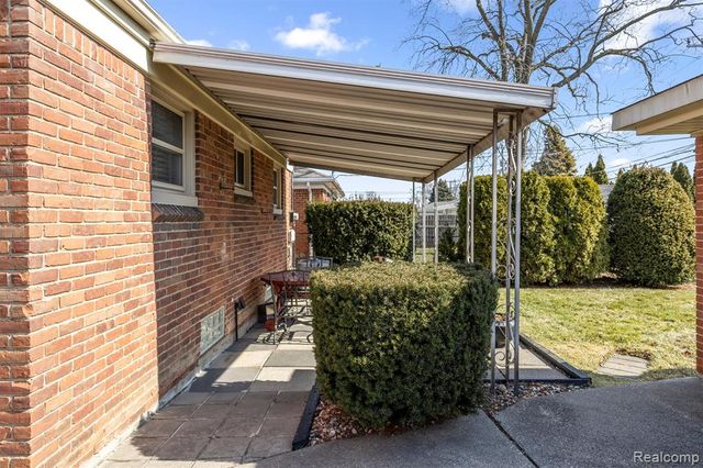 13145 Orchard Road, Southgate, MI 48195