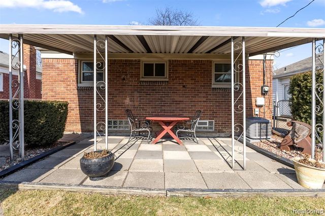 13145 Orchard Road, Southgate, MI 48195