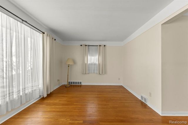 13145 Orchard Road, Southgate, MI 48195