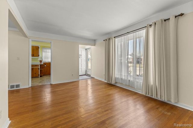 13145 Orchard Road, Southgate, MI 48195